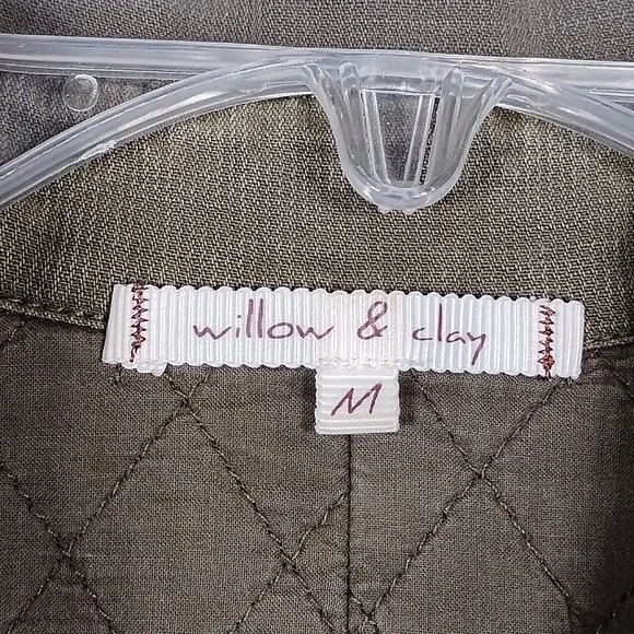 Willow & Clay Military Quilted Jacket Size Medium Green Beaded Arm Patches - Picture 7 of 9